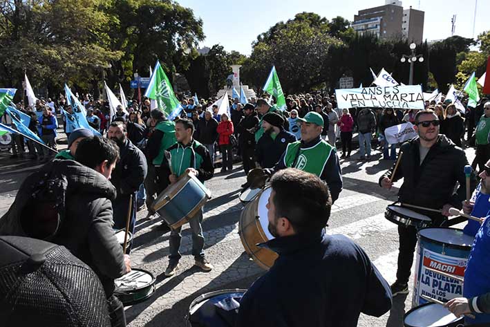 Duras críticas al sector empresarial local durante la manifestación