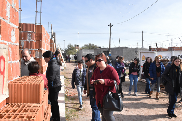 Catorce familias sabrán en esta semana que accederán a una casa