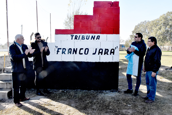 Una nueva tribuna en la Leonera