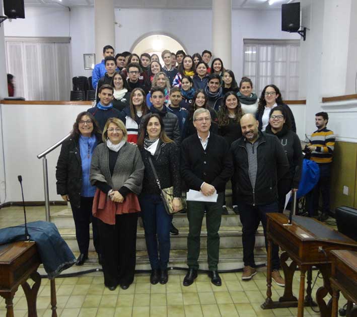 Primera sesión del año del Concejo Deliberante Estudiantil Primera sesión del año del Concejo Deliberante Estudiantil