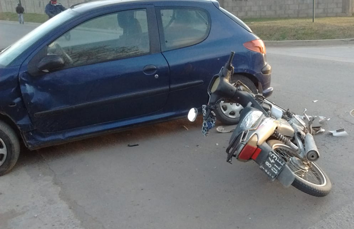 Motociclistas heridos en un choque