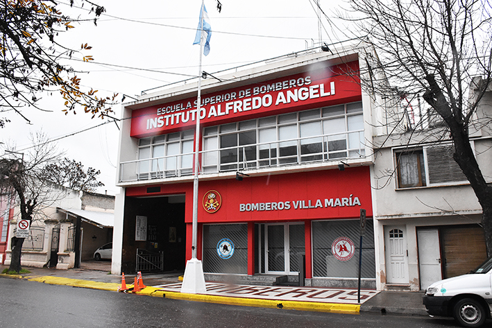 Bomberos abrazarán al Congreso y harán un “sirenazo” en Villa María Bomberos abrazarán al Congreso y harán un “sirenazo” en Villa María