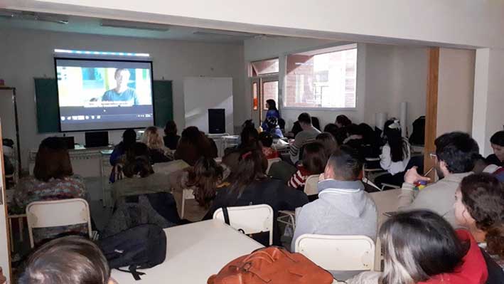 Hubo “cine pedagógico” y debate en la Escuela Provincial de Bellas Artes