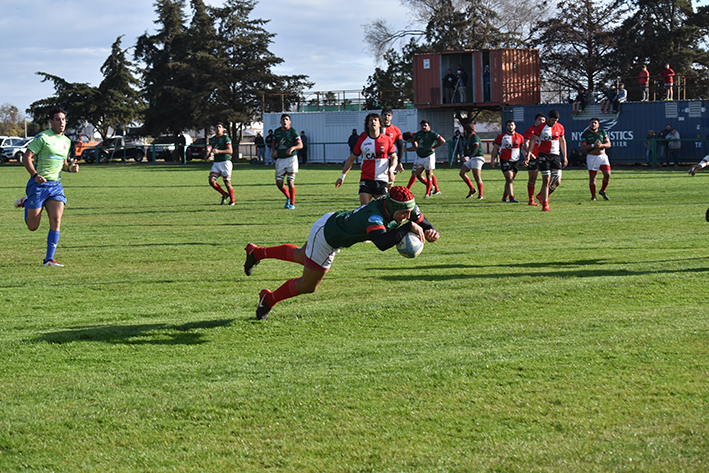 Victoria del Jockey sobre Universitario