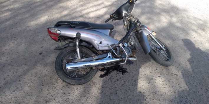 Un menor en moto con traumatismo de cráneo