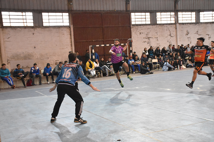 Cuando CIEF se “iluminó”, ganó el clásico