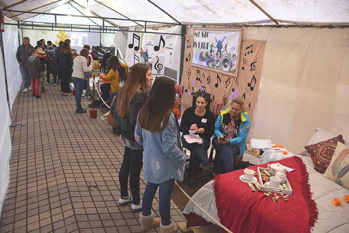 Mesas Servidas en el Parque de la Vida